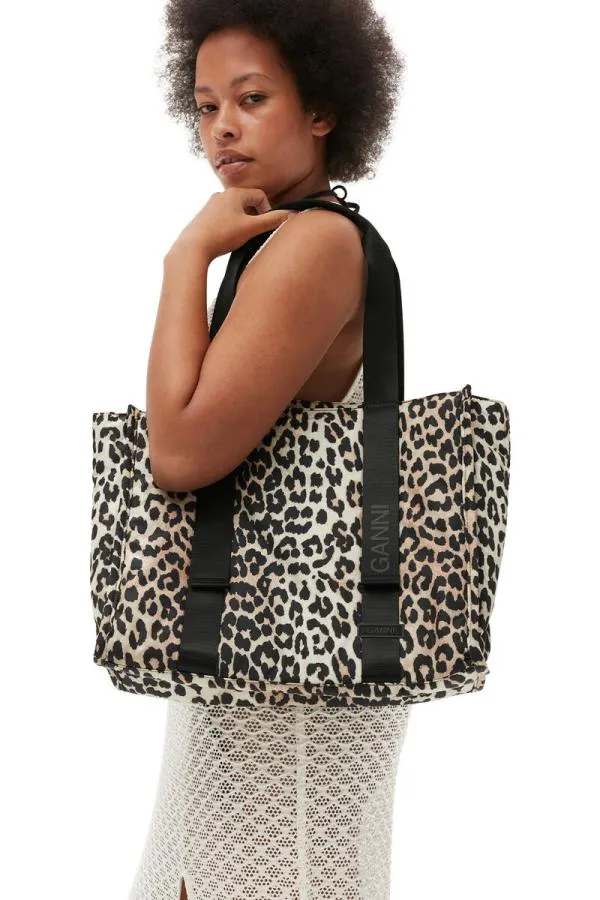 BagsClothing GANNI Leopard Print Medium Leopard Tech Tote Leopard BagsClothing GANNI Leopard Print Medium Leopard Tech Tote Leopard