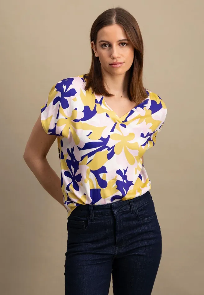 Blouses Women FYNCHHATTON Blouse With A Vneck Ocean Violet