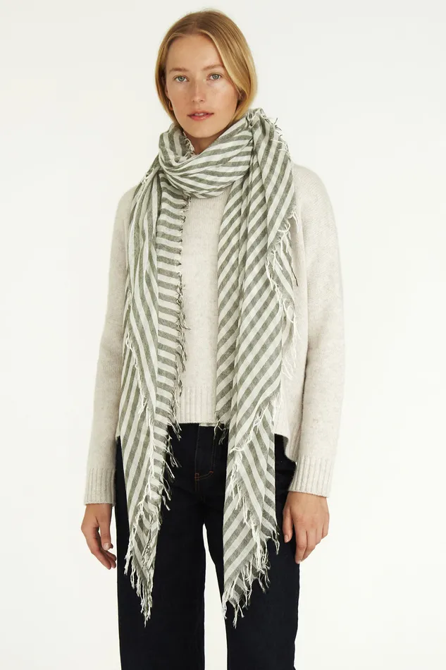 Chan Luu Scarves Cashmere And Silk Scarf Kombu Linea 8211 Women