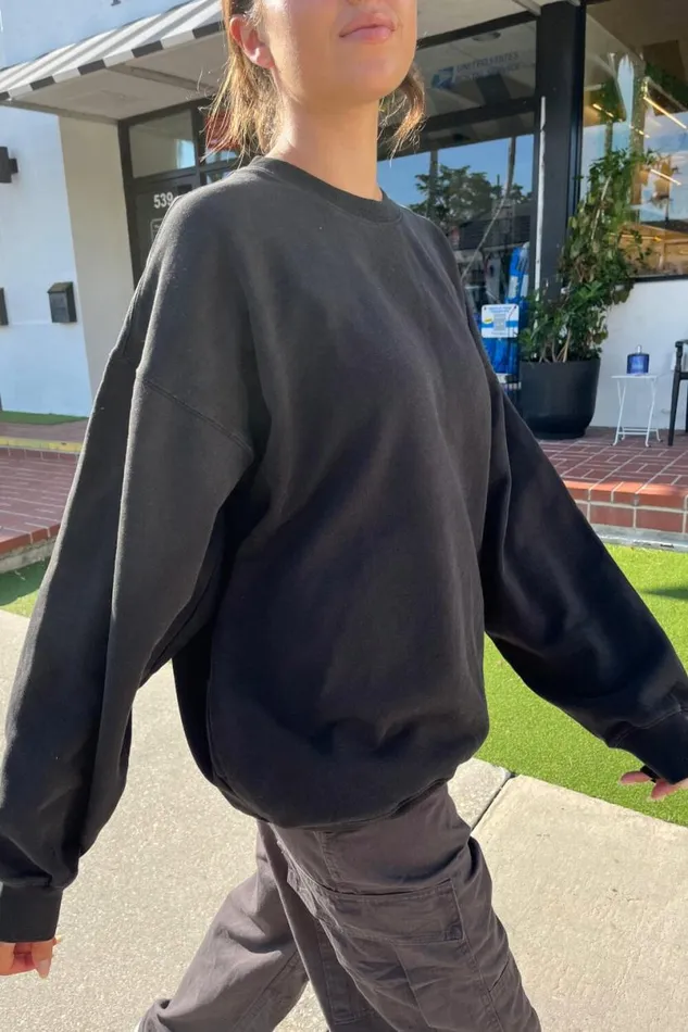 Clothing Erica Oversized Sweatshirt Brandy Melville SWEATPANTS and SWEATSHIRTS Clothing Erica Oversized Sweatshirt Brandy Melville SWEATPANTS and SWEATSHIRTS