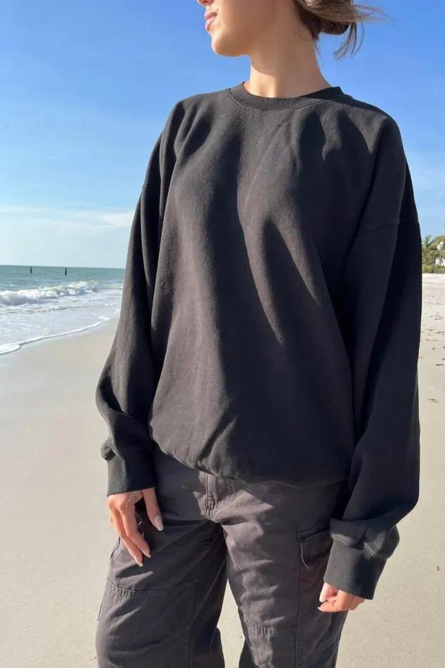 Clothing Erica Oversized Sweatshirt Brandy Melville SWEATPANTS and SWEATSHIRTS Clothing Erica Oversized Sweatshirt Brandy Melville SWEATPANTS and SWEATSHIRTS