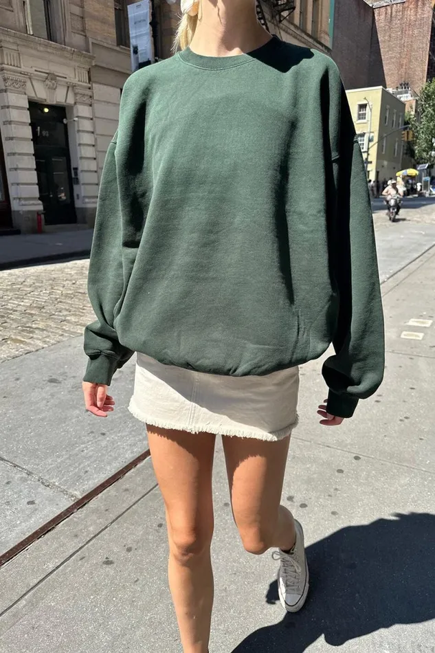 Clothing Erica Oversized Sweatshirt Brandy Melville SWEATPANTS and SWEATSHIRTS Clothing Erica Oversized Sweatshirt Brandy Melville SWEATPANTS and SWEATSHIRTS