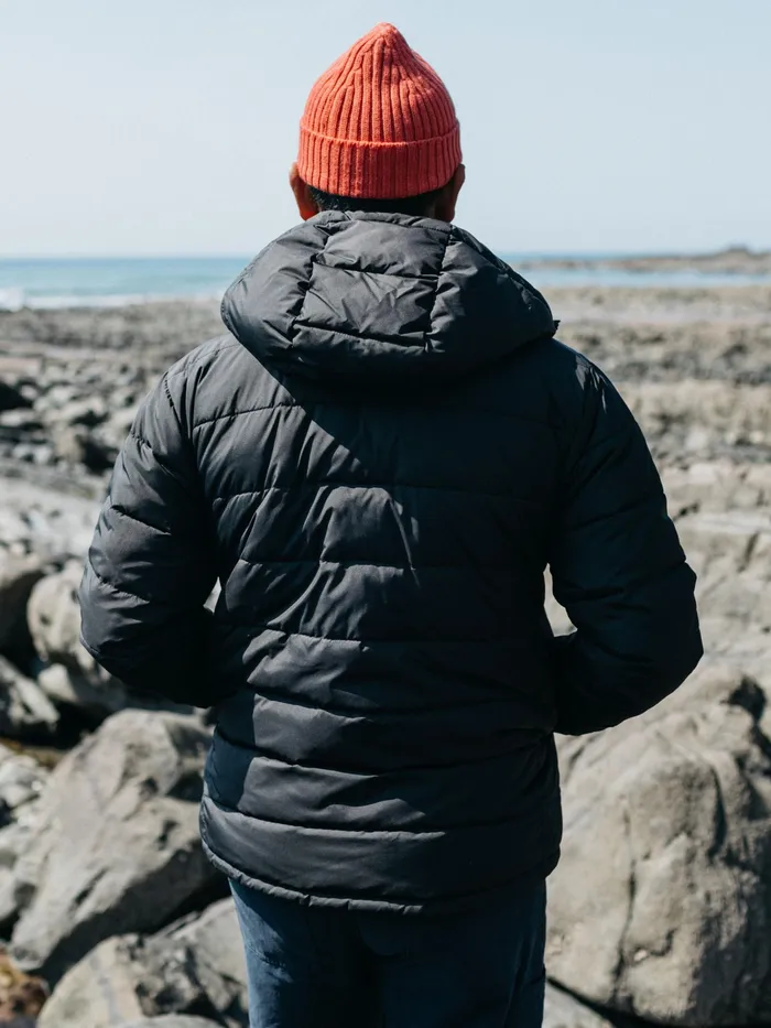 Finisterre Jackets and Coats Men Nebulas Insulated Jacket Black
