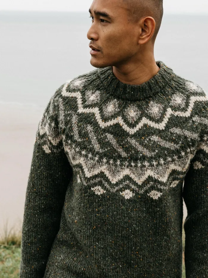 Finisterre Knitwear Men Cormoran Fair Isle Sweater Olive