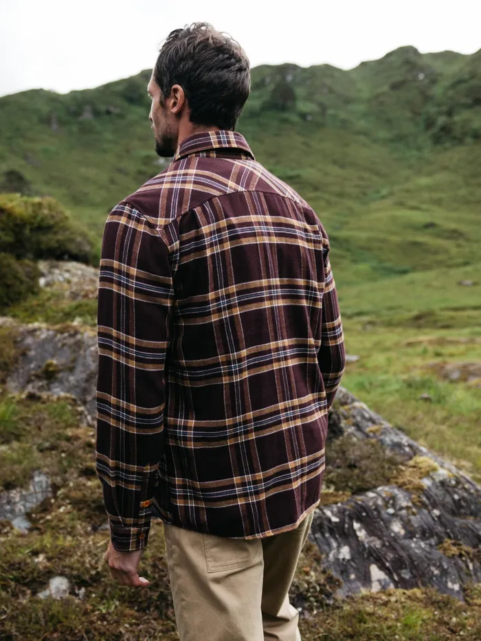 Finisterre Shirts Men Beardsmore Shirt Black Cherry Check