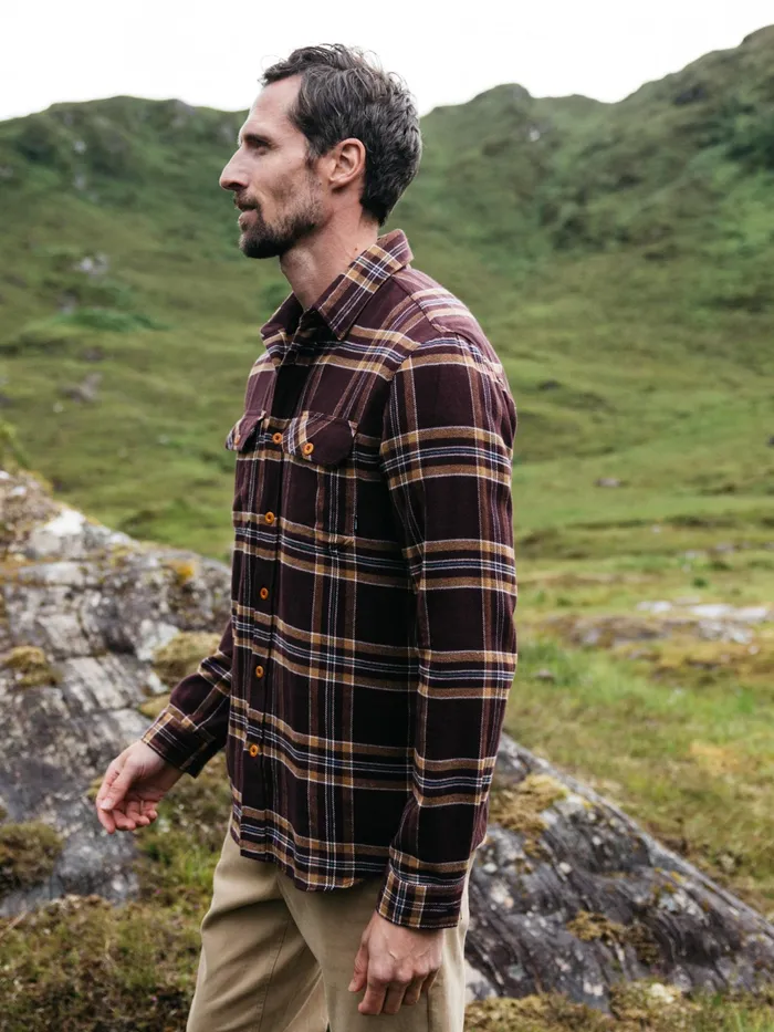 Finisterre Shirts Men Beardsmore Shirt Black Cherry Check