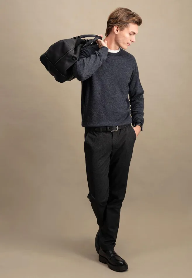 FYNCHHATTON Merinocashmere Sweater With A Round Neckline Cloud Bluenightlight Khakidark Emeraldgrass Greennavy Men Sweater