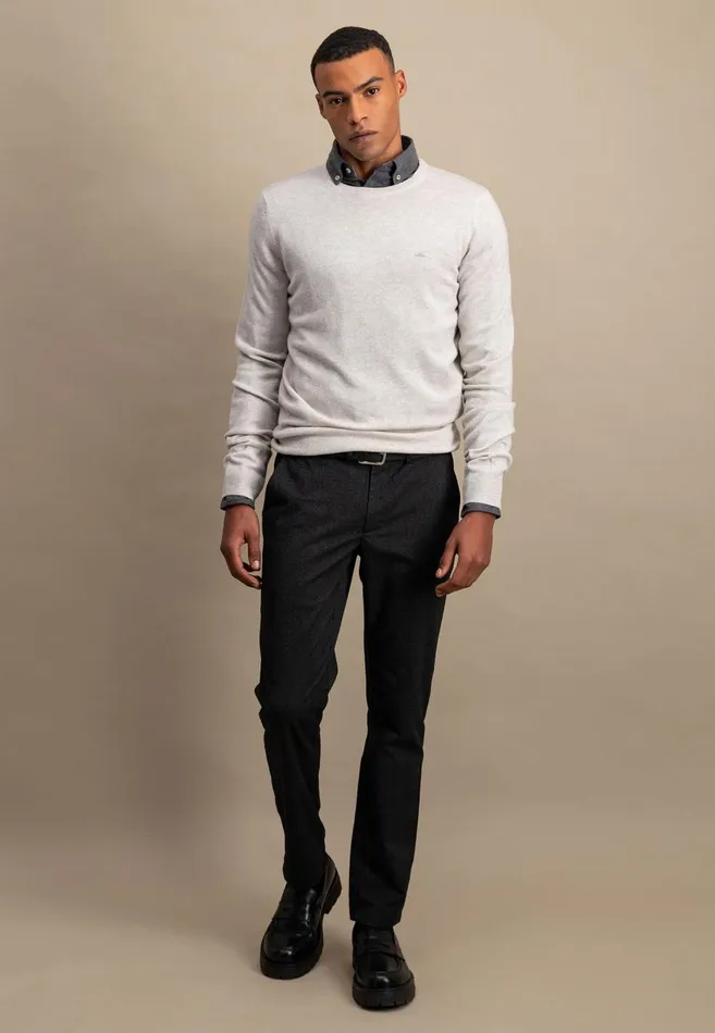FYNCHHATTON Merinocashmere Sweater With A Round Neckline Cloud Bluenightlight Khakidark Emeraldgrass Greennavy Men Sweater
