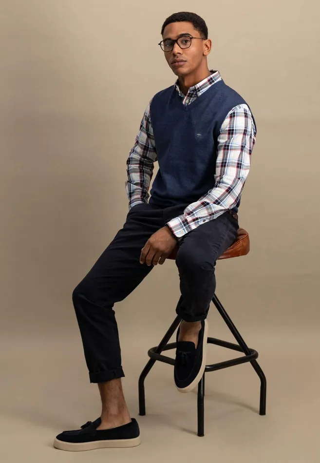 FYNCHHATTON String Pullunder Made Of Fine Cotton Steelnavypoppy Rednightstrong Blue Men Sweater