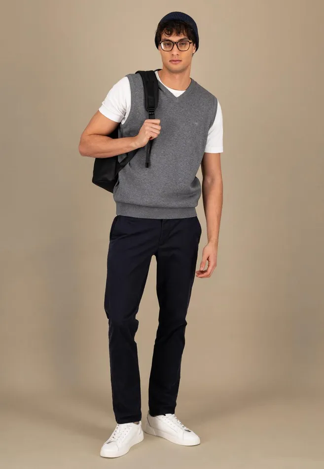 FYNCHHATTON String Pullunder Made Of Fine Cotton Steelnavypoppy Rednightstrong Blue Men Sweater