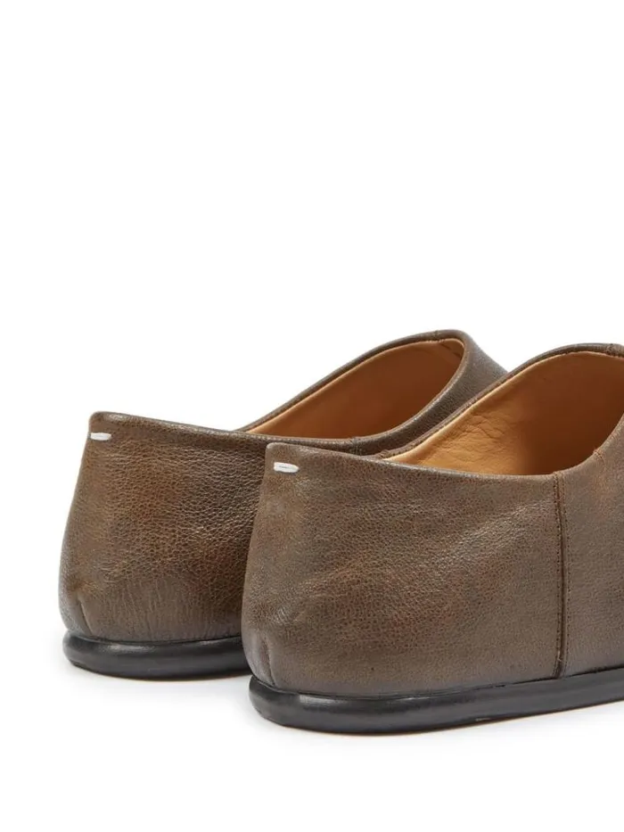 Henrik Vibskov Boutique Tabi Babouche 8211 Bark Men Shoes