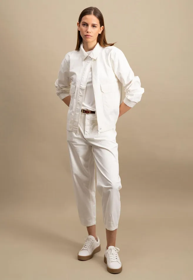 Jack Women FYNCHHATTON Cotton Mix Jacket With A Loose Fit Milk