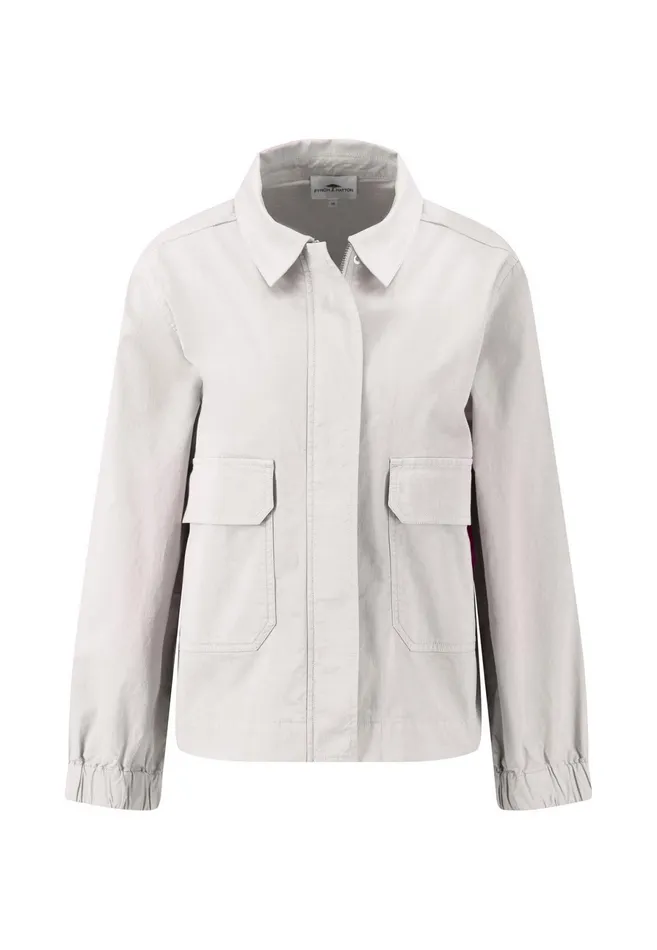 Jack Women FYNCHHATTON Cotton Mix Jacket With A Loose Fit Milk