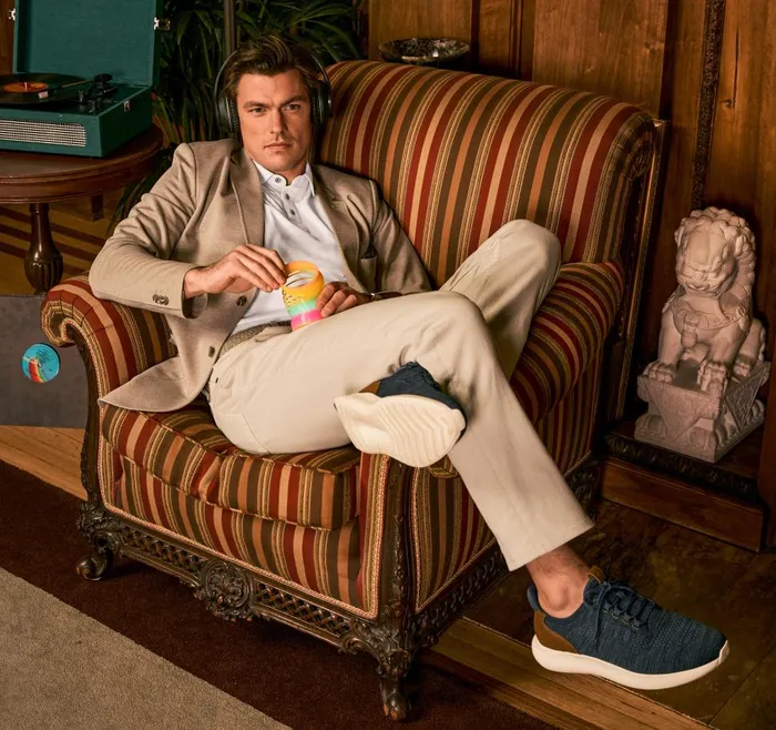 Johnston and Murphy Amherst 20 Knit Plain Toe Navy Heathered Knit Men LaceUps Johnston and Murphy Amherst 20 Knit Plain Toe Navy Heathered Knit Men LaceUps