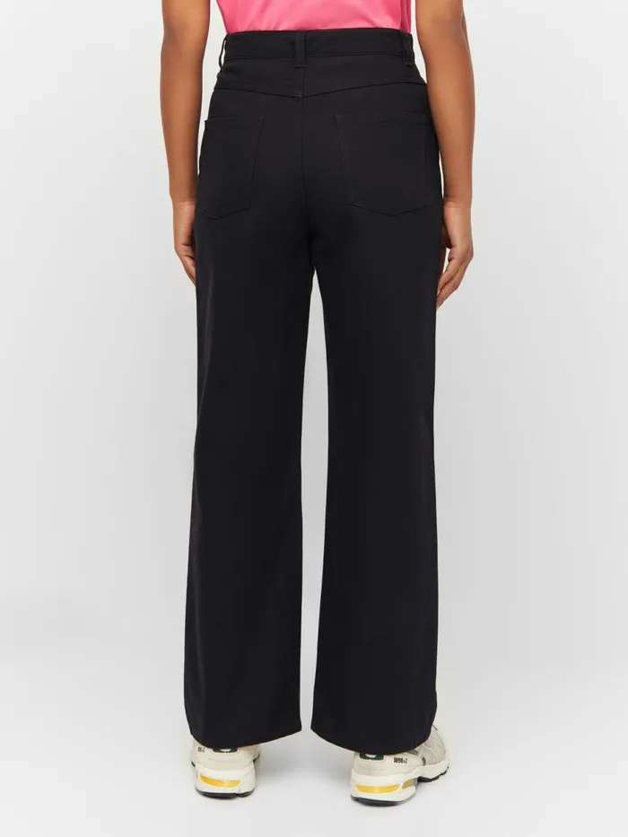 KnowledgeCotton Apparel Pants GALE Straight Midrise Canvas 5pocket Pants Black Jet 8211 Women KnowledgeCotton Apparel Pants GALE Straight Midrise Canvas 5pocket Pants Black Jet 8211 Women