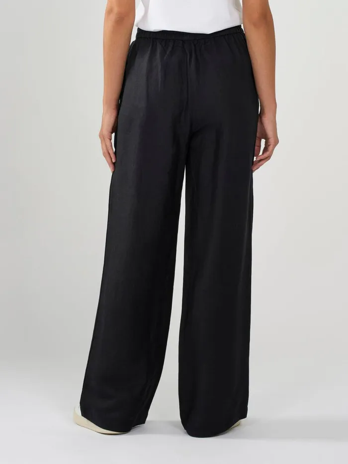 KnowledgeCotton Apparel Pants Linen Mix Elastic Waist Pants Black Jet 8211 Women KnowledgeCotton Apparel Pants Linen Mix Elastic Waist Pants Black Jet 8211 Women