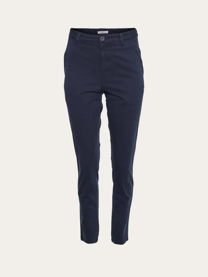 KnowledgeCotton Apparel Pants WILLOW Regular Cropped Poplin Chino Total Eclipse 8211 Women KnowledgeCotton Apparel Pants WILLOW Regular Cropped Poplin Chino Total Eclipse 8211 Women
