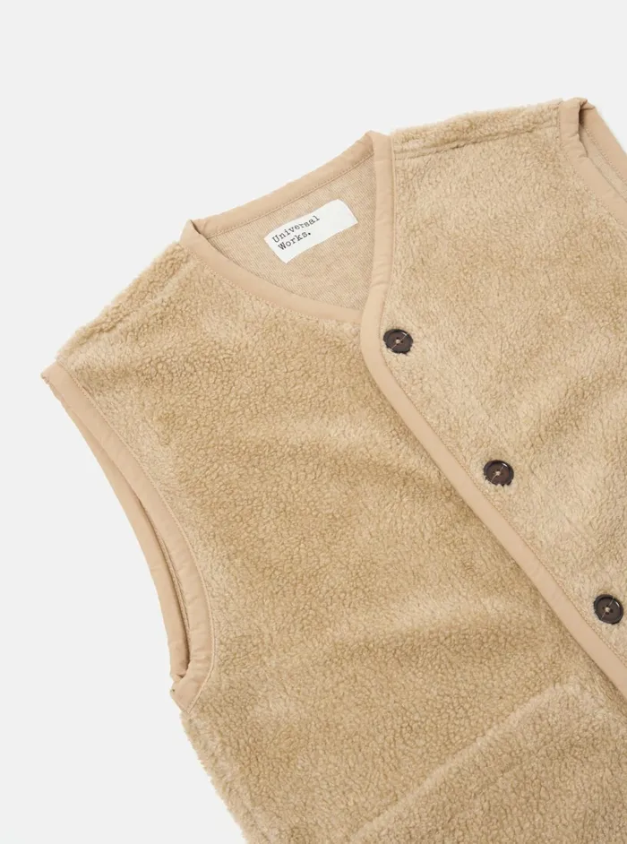 Lancaster Gilet In Stone Mountain Fleece Men Universal Works Waistcoats and Gilets