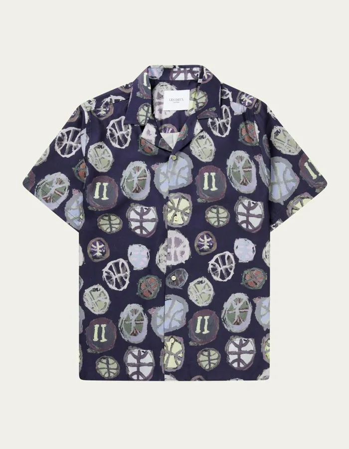 Men Artist AOP SS Shirt 8211 Dark NavyMulticolor AOP Les Deux ShirtsOvershirts Men Artist AOP SS Shirt 8211 Dark NavyMulticolor AOP Les Deux ShirtsOvershirts