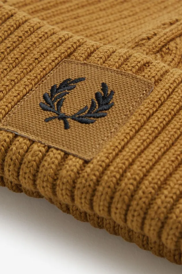 Men Branded Patch Ribbed Beanie Dark Caramelblack Fred Perry Accessories