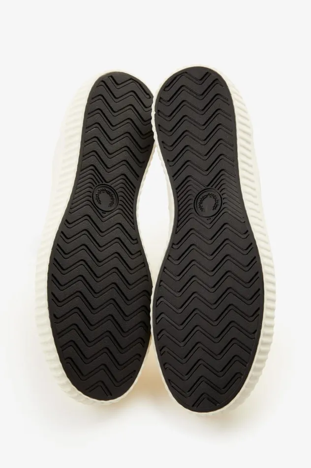 Men Hughes Low Light Ecru Fred Perry Shoes