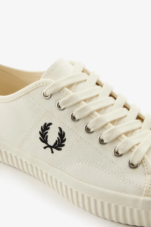 Men Hughes Low Light Ecru Fred Perry Shoes