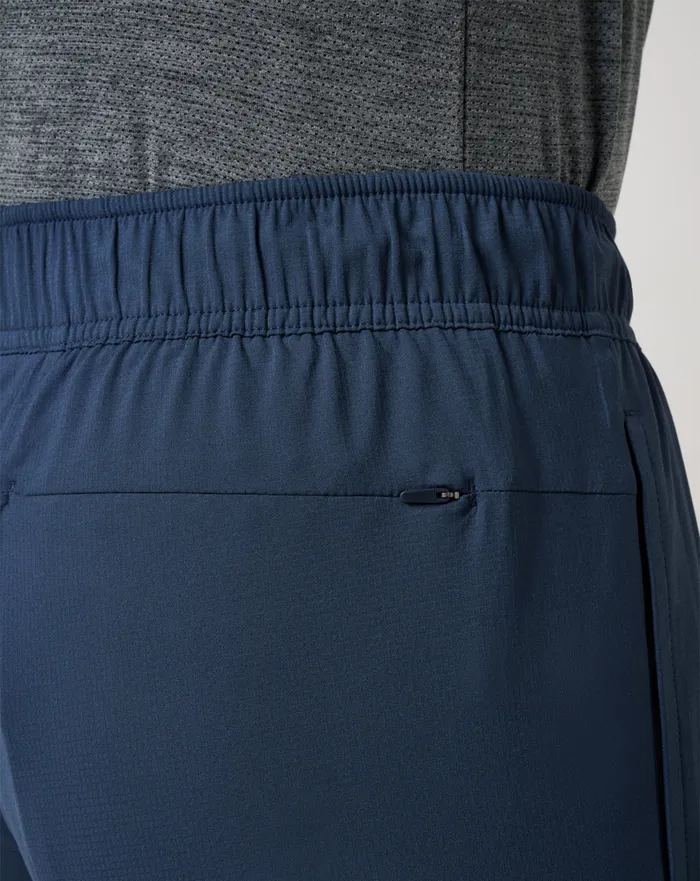 Men Shorts TravisMathew WANDERLUST EWAIST SHORT 75IN Mood Indigo