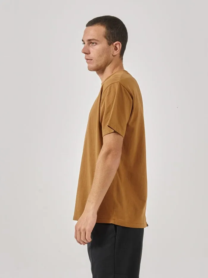 Mens Experience Embro Merch Fit Tee Lion Thrills Tees and Tank Tops