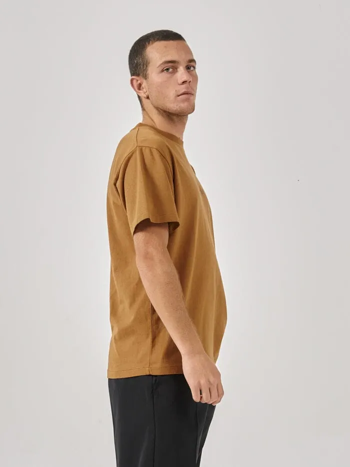 Mens Experience Embro Merch Fit Tee Lion Thrills Tees and Tank Tops