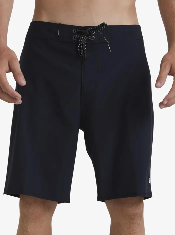 Quiksilver Surfsilk Kaimana 19034 Boardshorts Black Mens Shorts and Amphibians