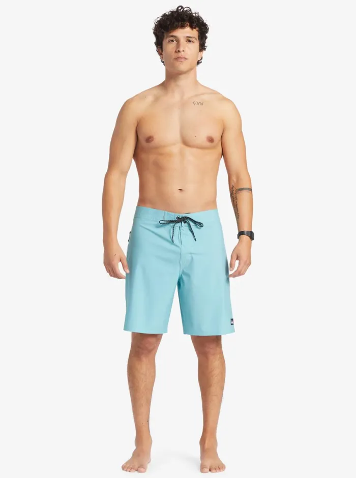 Quiksilver Surfsilk Kaimana 19034 Boardshorts Reef Waters Mens Shorts and Amphibians