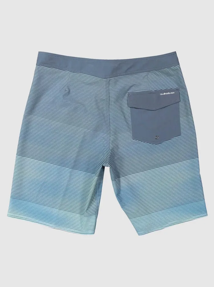 Quiksilver Surfsilk Massive 20034 Boardshorts Azure Blue Mens Shorts and Amphibians Quiksilver Surfsilk Massive 20034 Boardshorts Azure Blue Mens Shorts and Amphibians