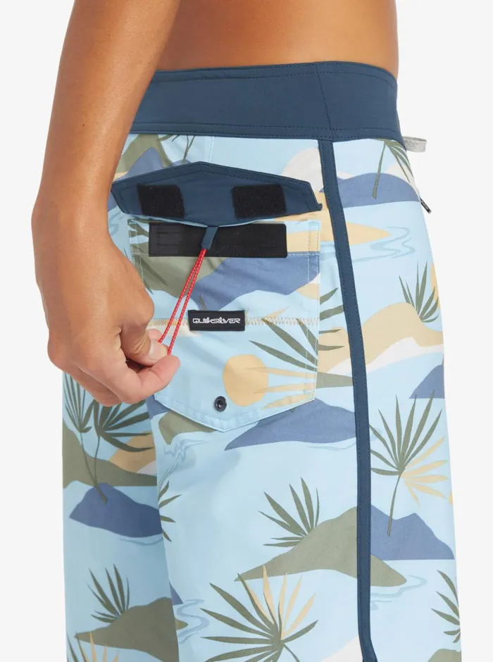 Quiksilver Surfsilk Scallop 19034 Boardshorts Sky Blue Mens Shorts and Amphibians