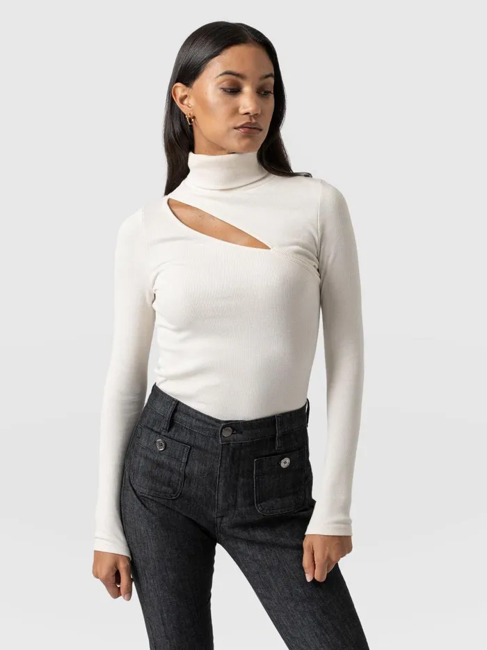 Saint And Sofia Casual Tops Women Reveal Turtle Neck 8211 Cream Cream