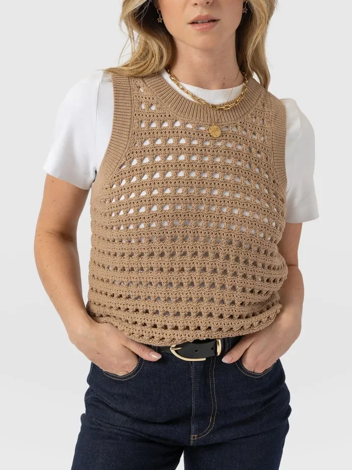 Saint And Sofia Knitwear Women Adler Sleeveless Knit 8211 Camel Camel