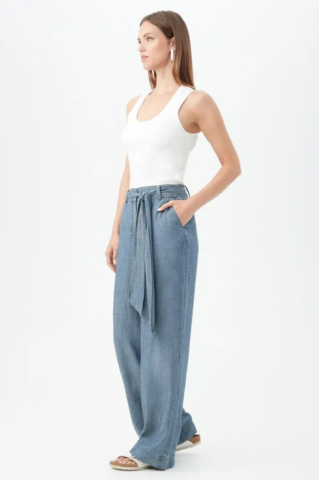 SHOP Trina Turk ALL BOTTOMS TONGA PANT