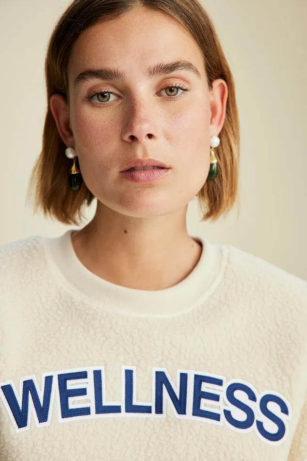 Sporty and Rich Sweatshirts Women Sherpa Wellness Crewneck 8211 Cream