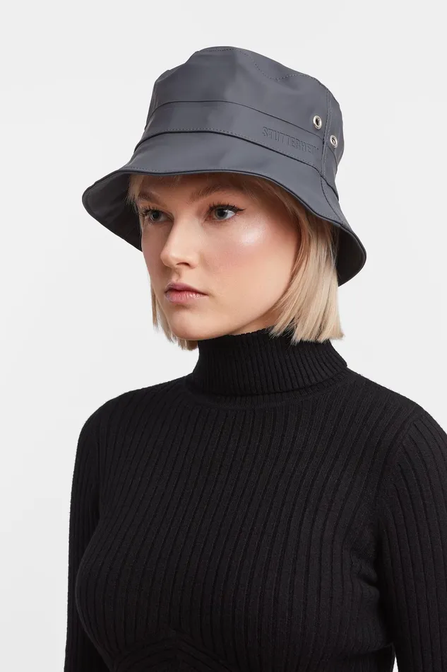 Stutterheim Beckholmen Bucket Hat Charcoal Women Bucket Hats