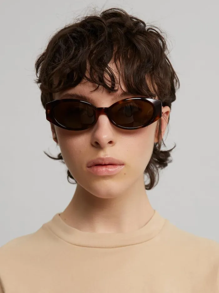 Sunglasses WomenMen Holzweiler Lieben Frame Brown