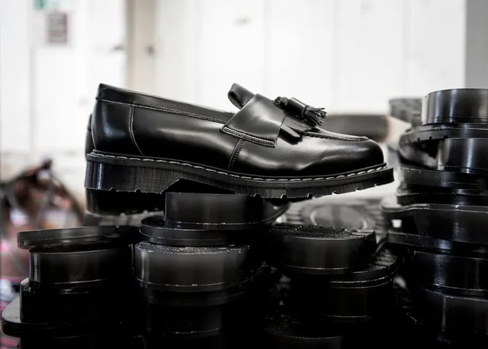 Vegan Solovair Loafers Black Vegan HiShine Tassel Loafer