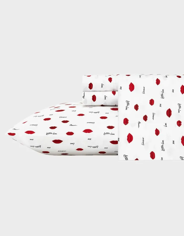 Women BETSEYS LOVE LIPS RED KING SHEET SET MULTI Betsey Johnson