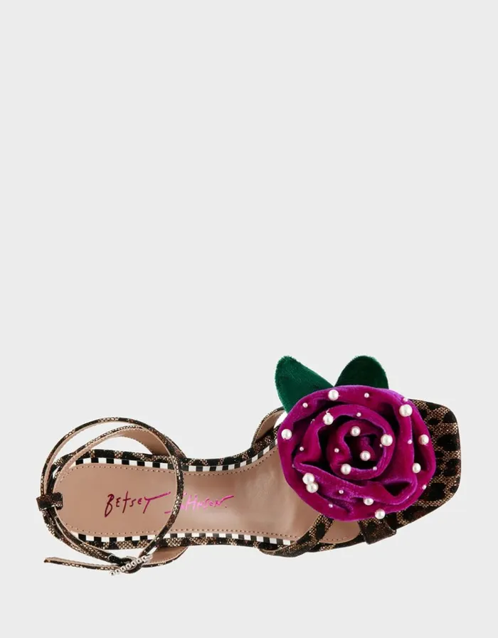Women CARLOS LEOPARD MULTI Betsey Johnson