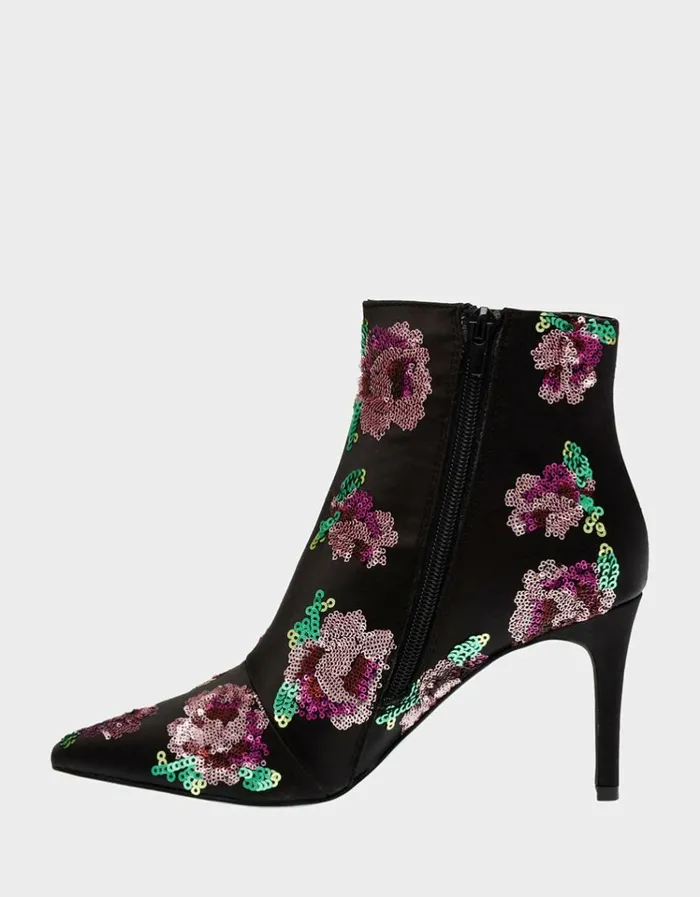 Women COPER BLACK Betsey Johnson