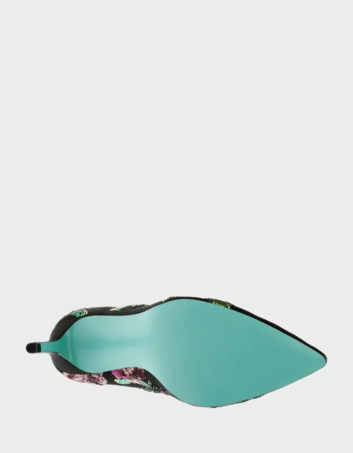 Women COPER BLACK Betsey Johnson