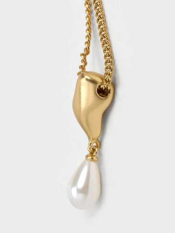 Women Corrine Teardrop Pearl Necklace 8211 Brush Gold CHARLES and KEITH Necklaces Women Corrine Teardrop Pearl Necklace 8211 Brush Gold CHARLES and KEITH Necklaces