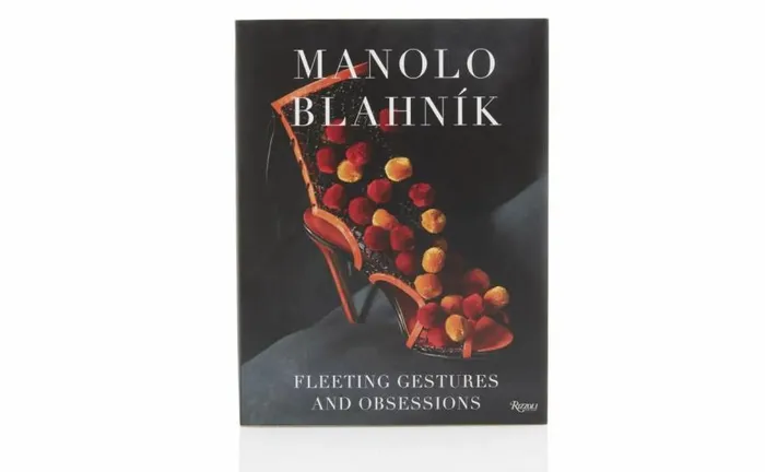 Women Fleeting Gestures And Obsessions Manolo Blahnik Gifts For Her