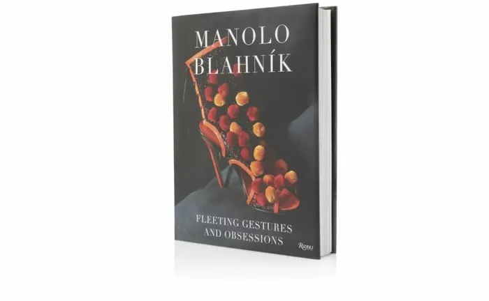 Women Fleeting Gestures And Obsessions Manolo Blahnik Gifts For Her
