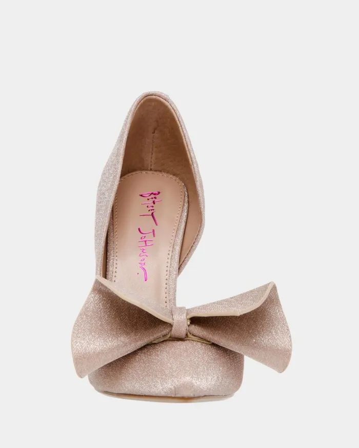 Women NOBBLE CHAMPAGNE Champagne Betsey Johnson