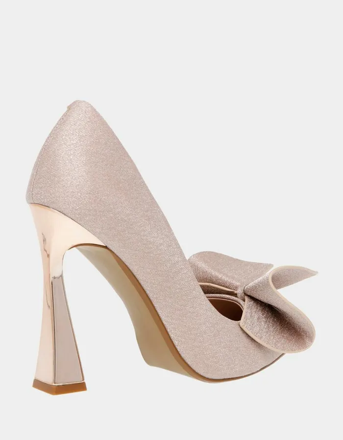 Women NOBBLE CHAMPAGNE Champagne Betsey Johnson