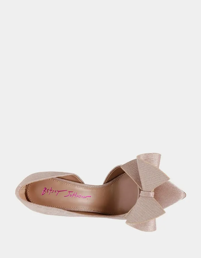 Women NOBBLE CHAMPAGNE Champagne Betsey Johnson